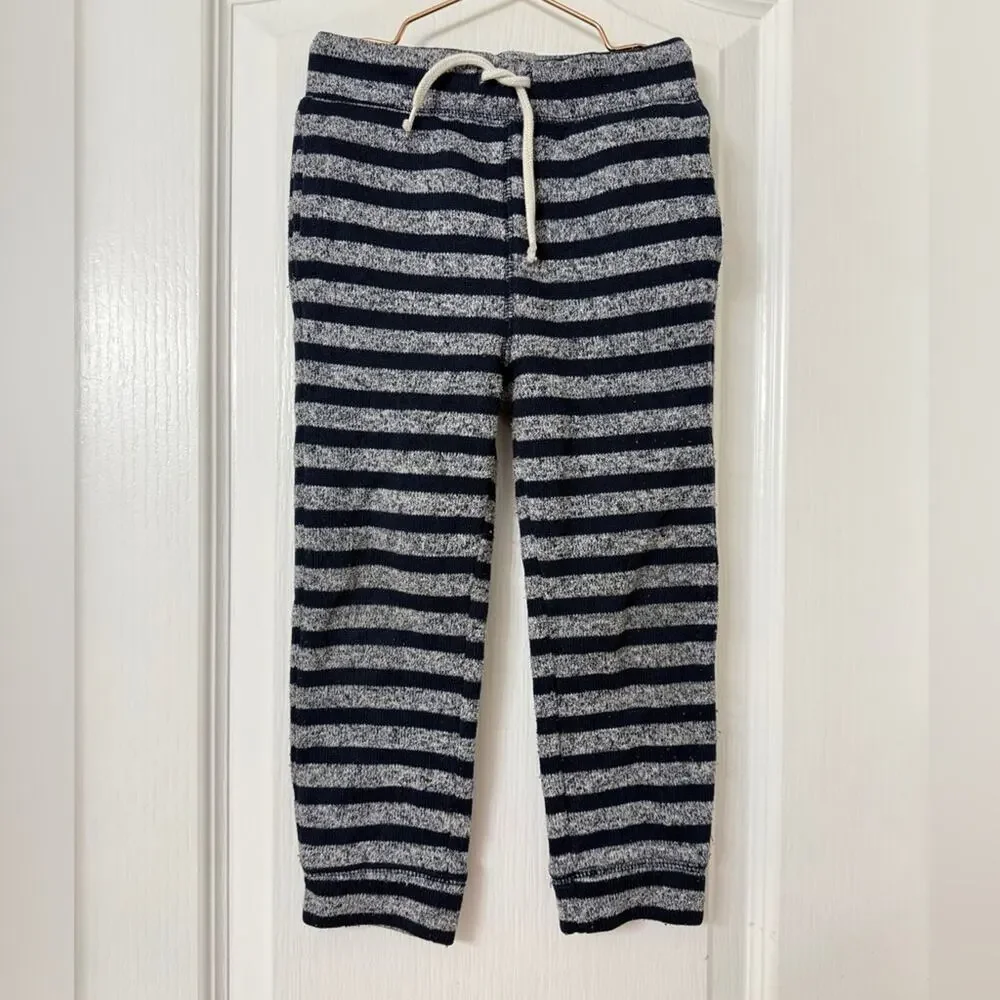 Baby gap navy blue and gray sweatpants jogger size 3 years